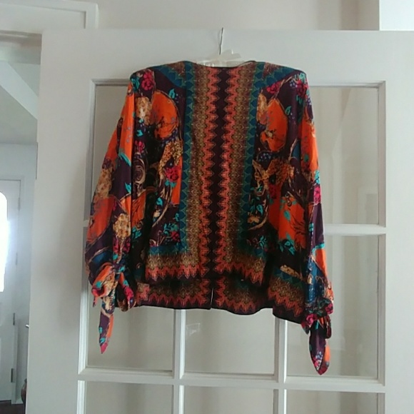 Print top by Free People w/camisole by Alfani - Picture 4 of 7